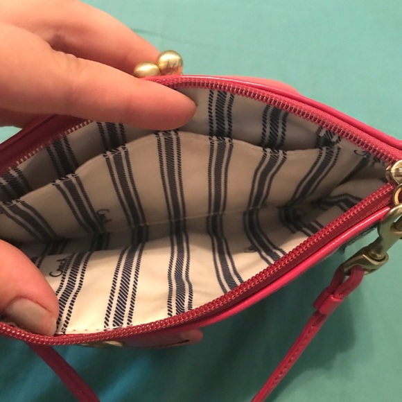 Coach wristlet - Picture 3 of 5